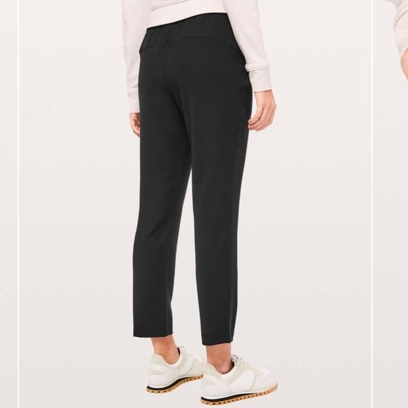 Lululemon On The Fly Pant *Woven 28" in black size 2 travel athletic pants - Picture 3 of 14